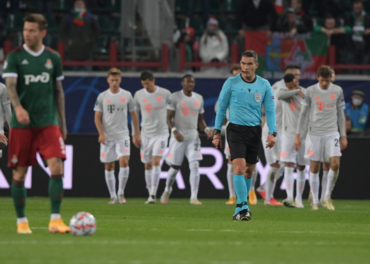 FIFA新规首秀 巴黎大胜马竞见证裁判技术革新